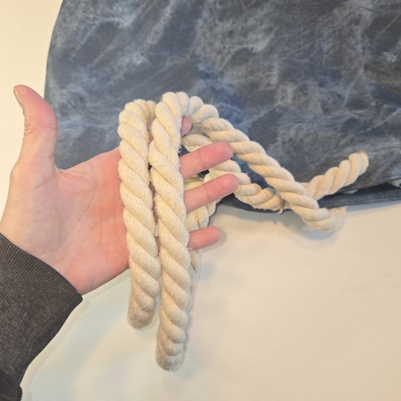 Large Tote Beach Bag Blue Denim Tie Dye with Rope Handles and Fuzzy WEEKEND - Picture 3 of 7